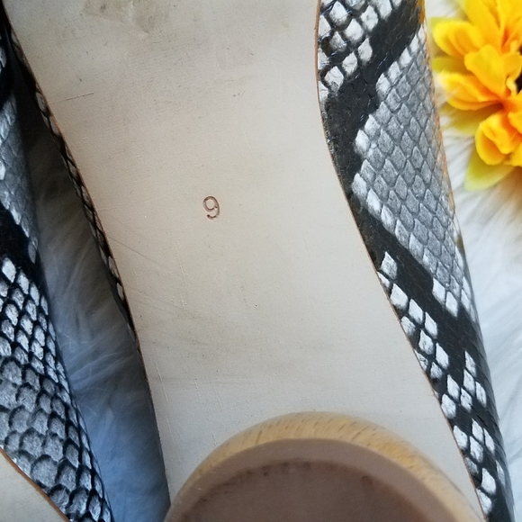 JEFFREY CAMPBELL VIONA LOAFER GREY SNAKE PRINT - Picture 11 of 15